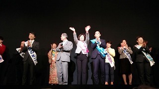 前進座舞台.jpg