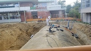 香里園小防空壕3.jpg